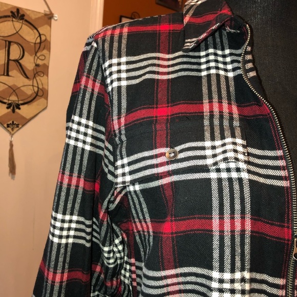 Chaps Petite Plaid Zip Up Shirt/Light Jacket•Size Large Petite - Picture 3 of 7